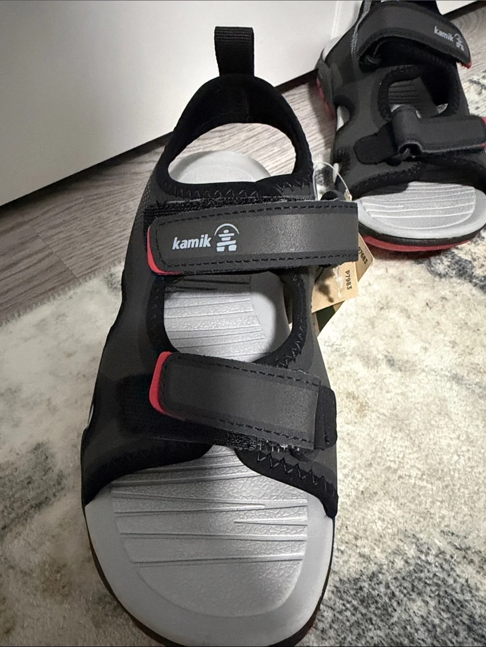 Kamik Kids' Black & Gray Adjustable Sandals size 2Y